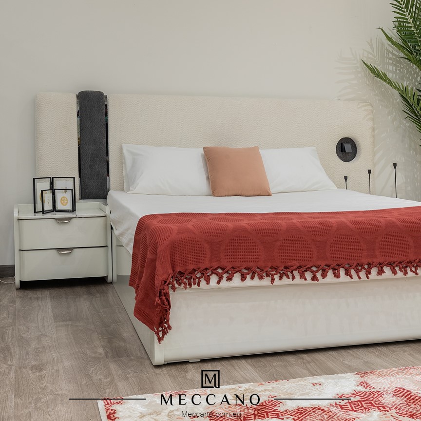 Bedroom B007
