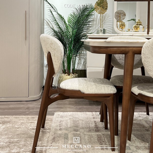 Dining Room D020